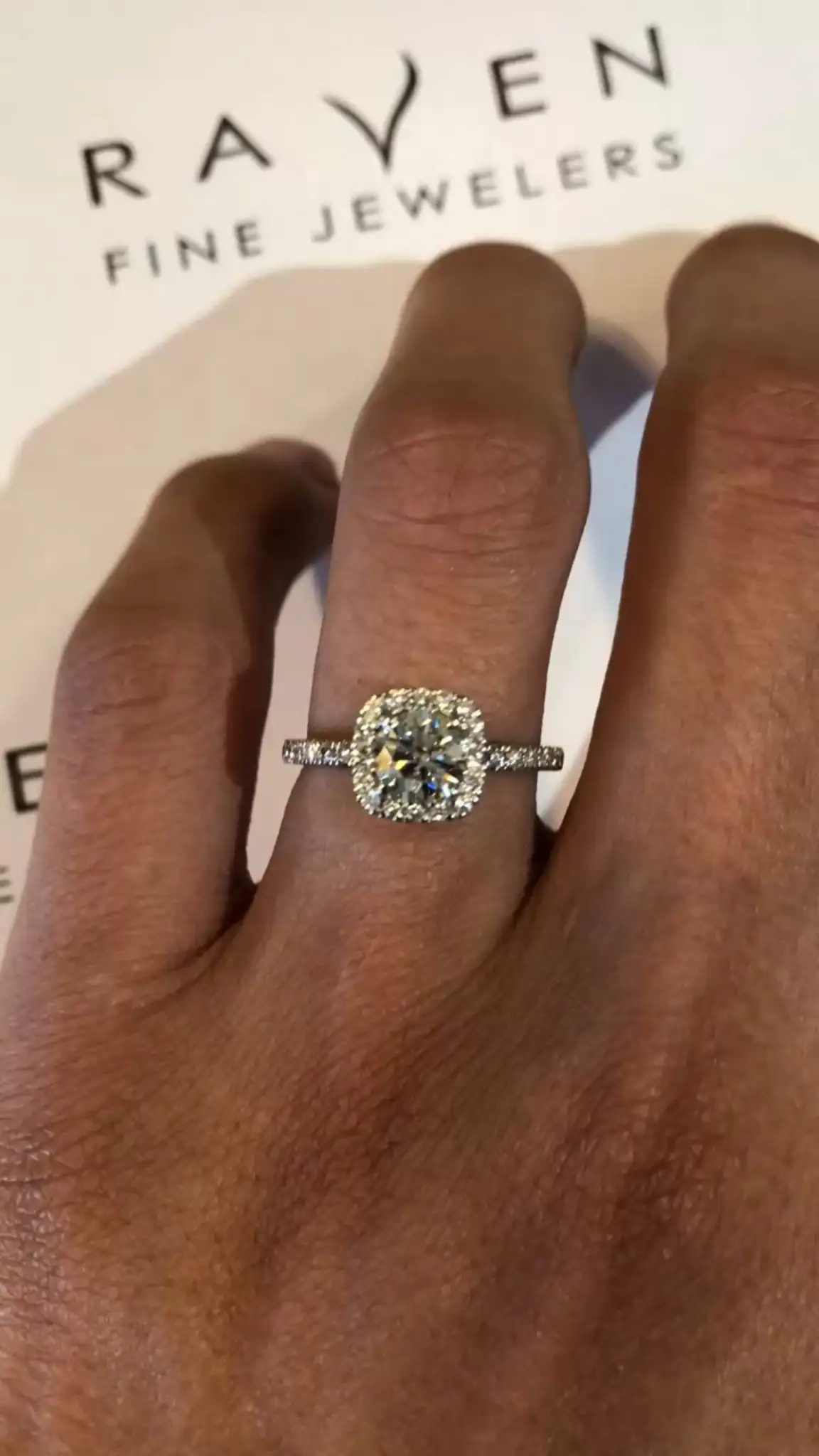 18K 5.5mm round moissanite ring 1