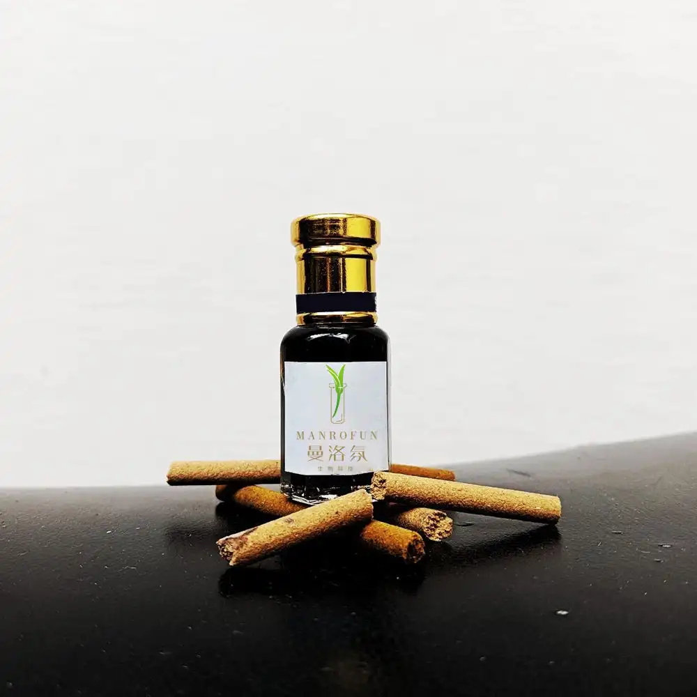 Natural essential oils nourish body and calm mind gently 1