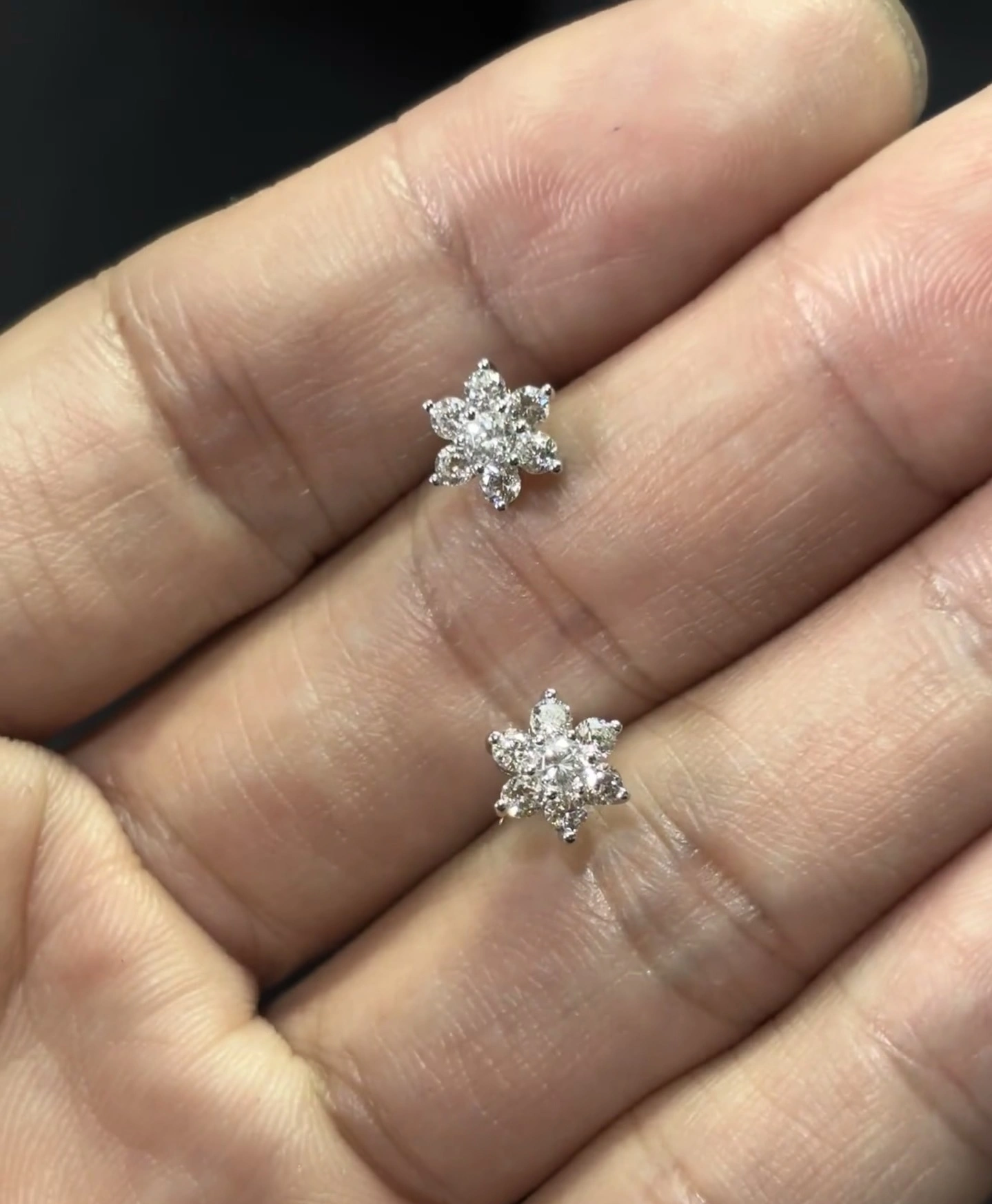 18K Yellow Gold Lab Diamond Earrings 1ct Round snowflake earrings CVD 1