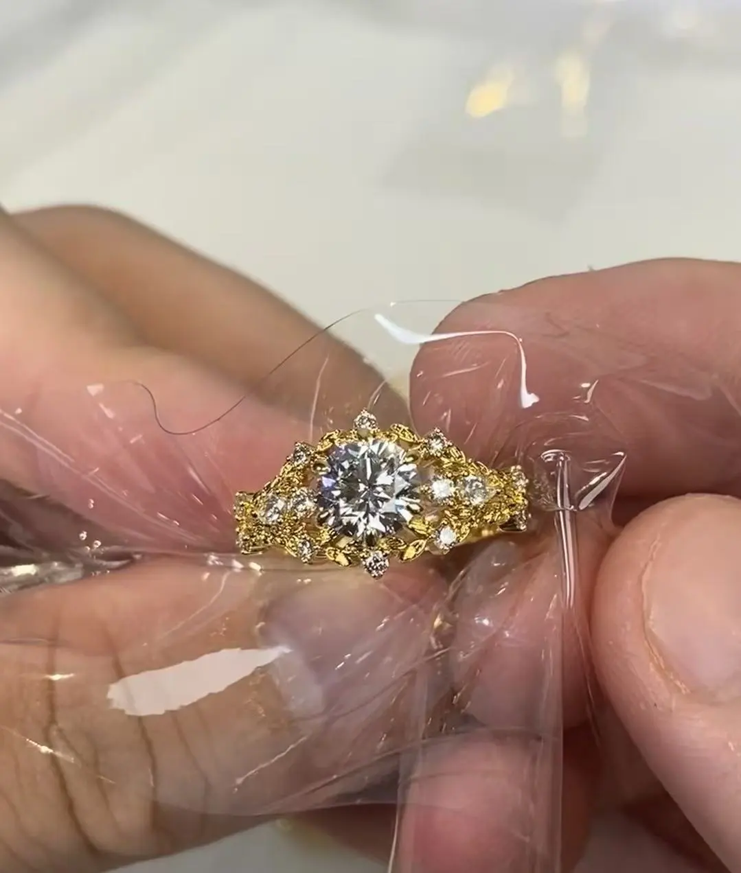 ZKZ Custom Fine Jewelry Special Design 18K Yellow Gold Lab Grown Diamond  Round Ring For Women 1