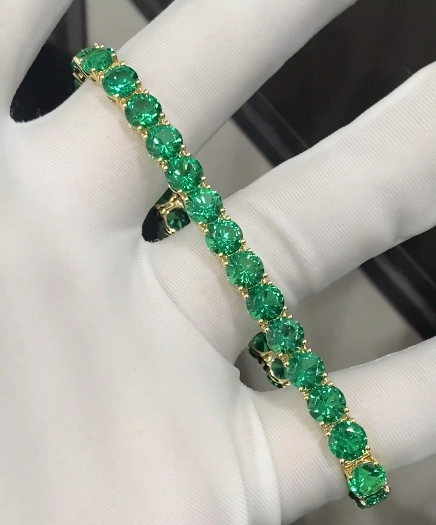 18K Lab Diamond Bracelet 6.47ct Round Tennis bracelet with IGI certification 1