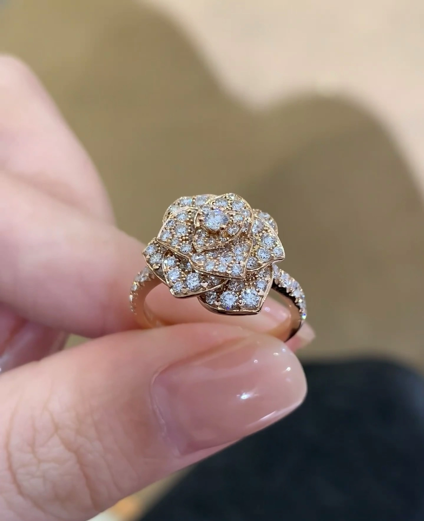 Bague de fiançailles ZKZ Fine Jewelry en or jaune 18 carats avec diamant de laboratoire, design spécial pour femme 1