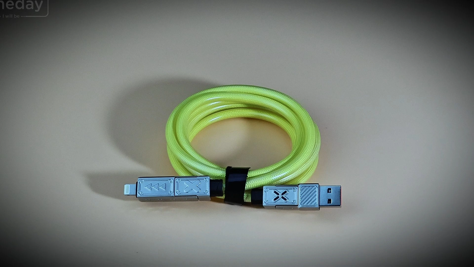 AA22 4in1 Aluminum charging data cable 1