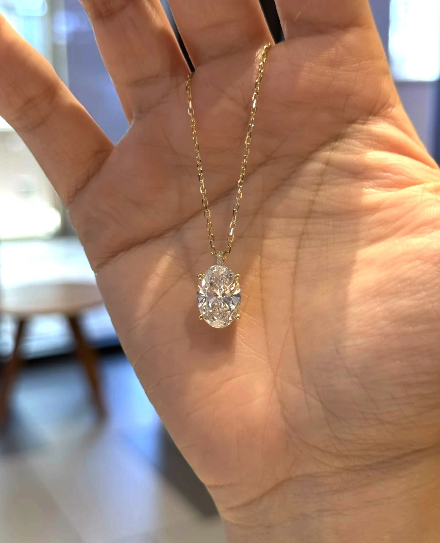 18K Yellow Gold Oval-Cut Brilliant High Clarity Lab-Grown Diamond Pendant 1