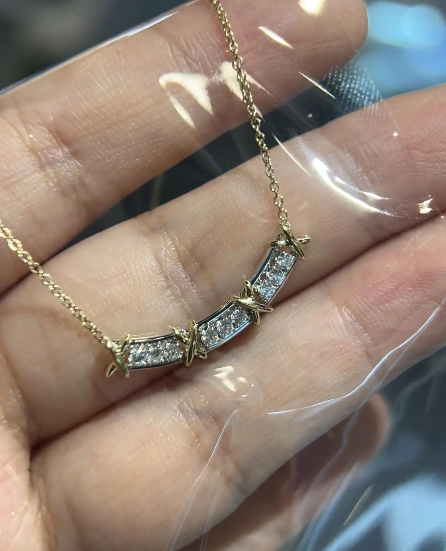 18K Yellow Gold Lab Diamond Necklace 4.05ct Round Customized necklace with IGI certificate 1