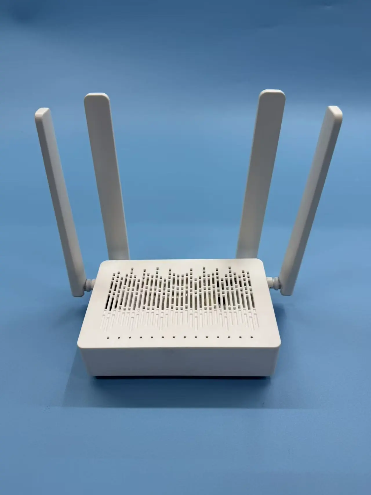 جهاز ONU/ONT Ai747-X6 الشهير، مورد المصنع، يدعم تقنيات GPON وEPON وXPON وOMCI وMESH، ويدعم شبكات Wi-Fi 6 بتردد 4 جيجابت/ثانية و2.4 جيجابت/ثانية و5 جيجابت/ثانية، طراز AX1800 وAX3000، ويدعم تقنية FTTH. 1