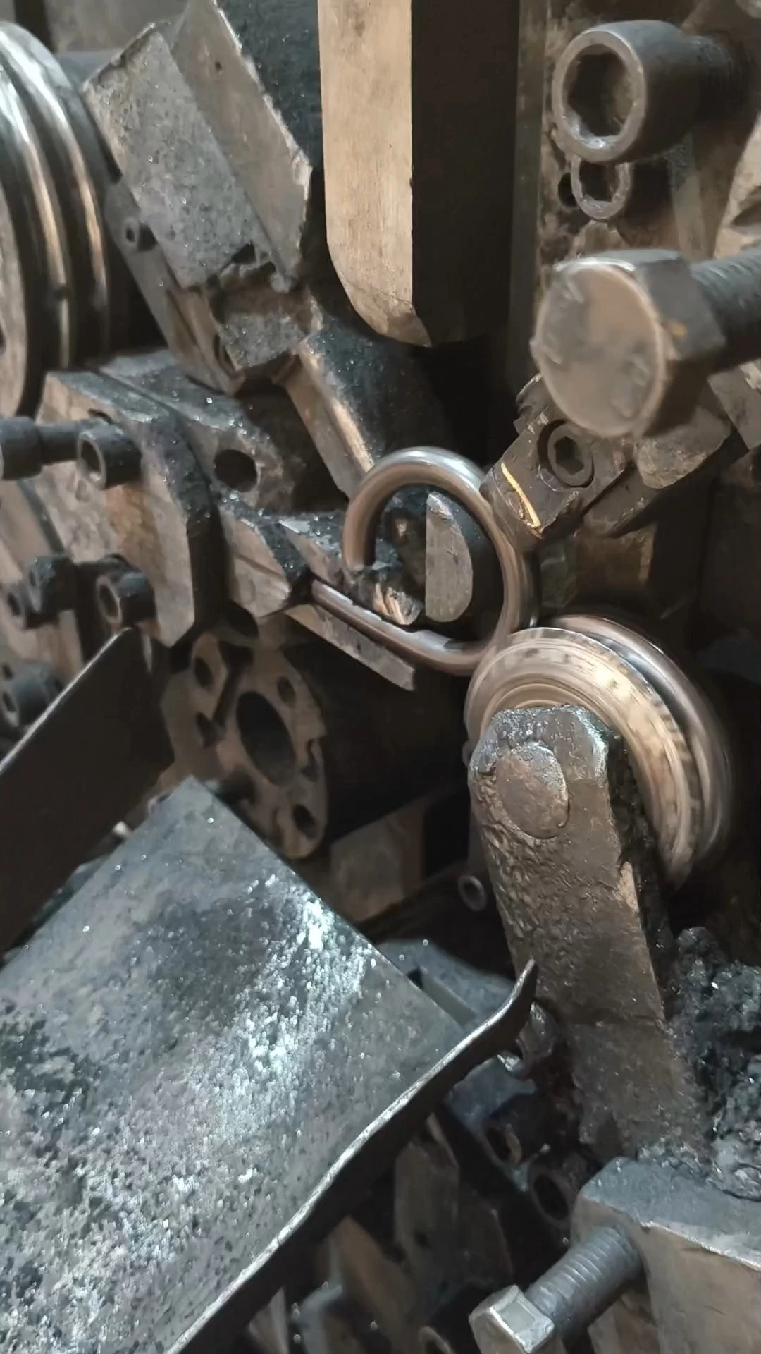 Heavy-Duty Conical Compression Spring 1