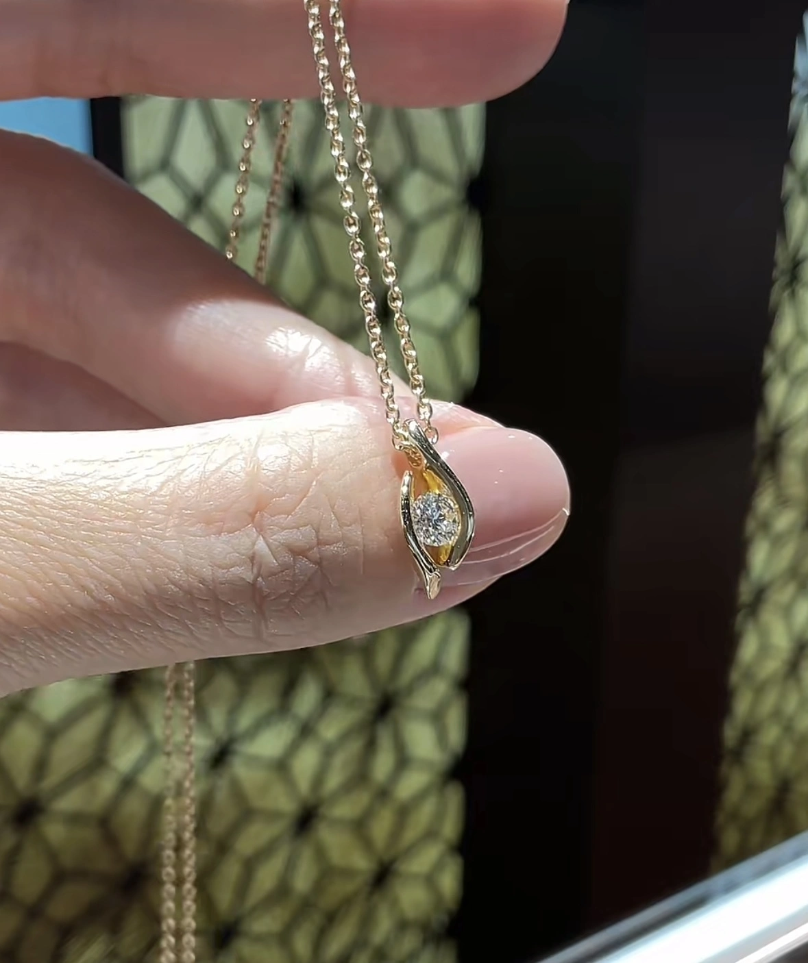 18K Lab Diamond Necklace 0.5ct Round Custom-made necklace with IGI certification 1