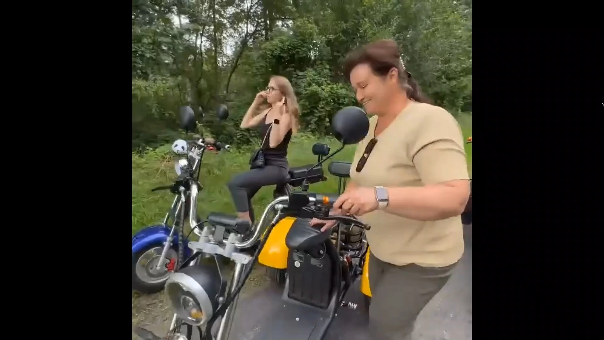 Trottinette électrique City Coco Seev à 3 roues, en stock en entrepôt en Chine (1500 W, 2000 W, 3000 W, 4000 W). 1