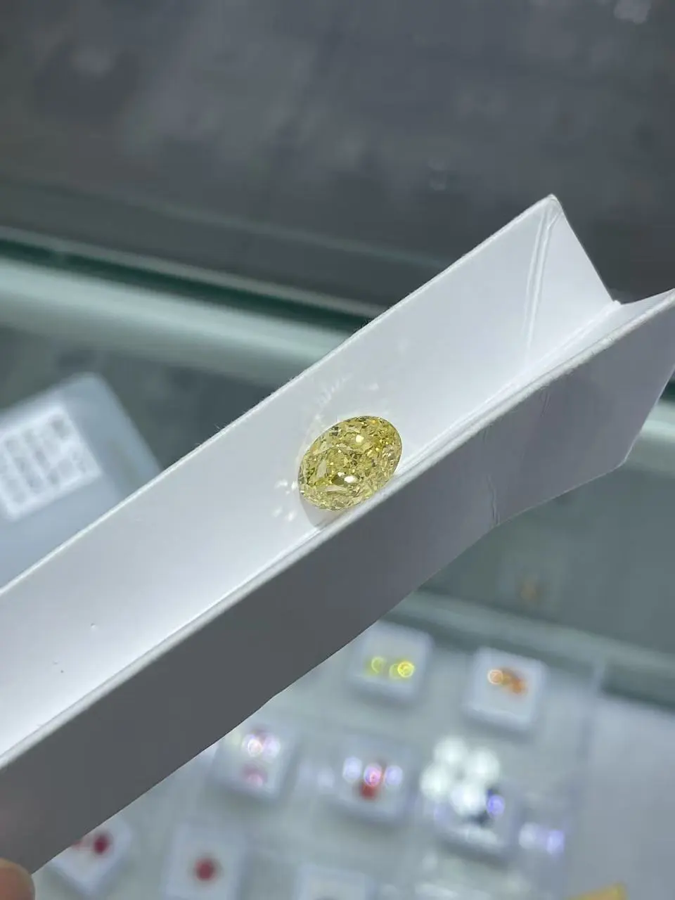 ZKZ Jewelry Lab Grown Oval Cut Diamond Fancy Intense Yellow 5.51ct VS1 With IGI Certified 1