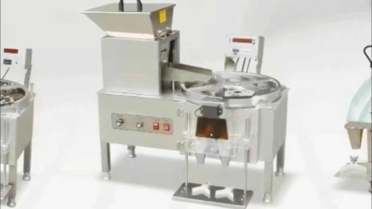 Small Size Candy Electronic Counting Machine chewing gum Semi Automatic Counting Machine 1