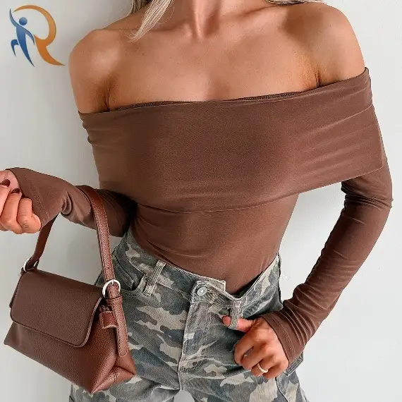 بلوزة مكشوفة الكتفين (بني) 1
