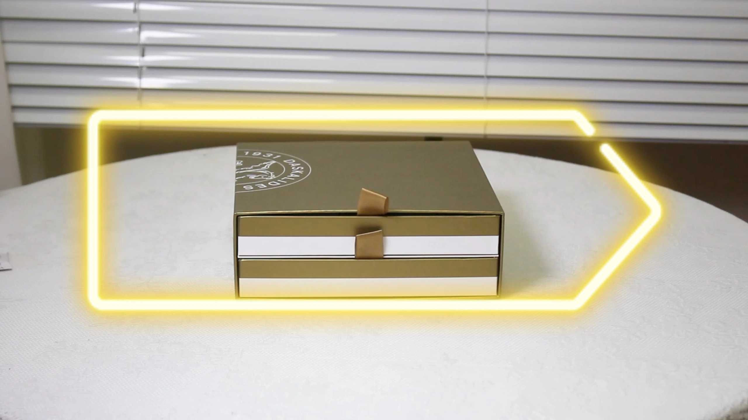 CF Custom Logo Luxury Sliding Cover Rigid Cardboard Paper Packaging Gift Small Drawer Chocolate Box 1