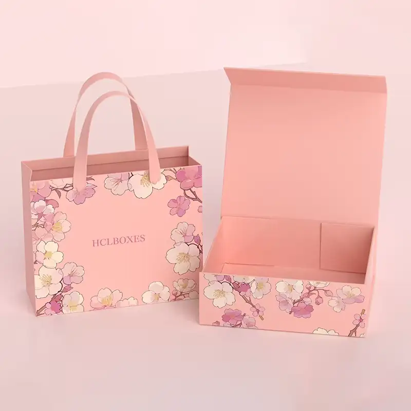 علب تغليف فاخرة قابلة لإعادة التدوير مصنوعة من ورق فني بإغلاق مغناطيسي، مناسبة للملابس وعلب هدايا مخصصة للملابس الداخلية. 1