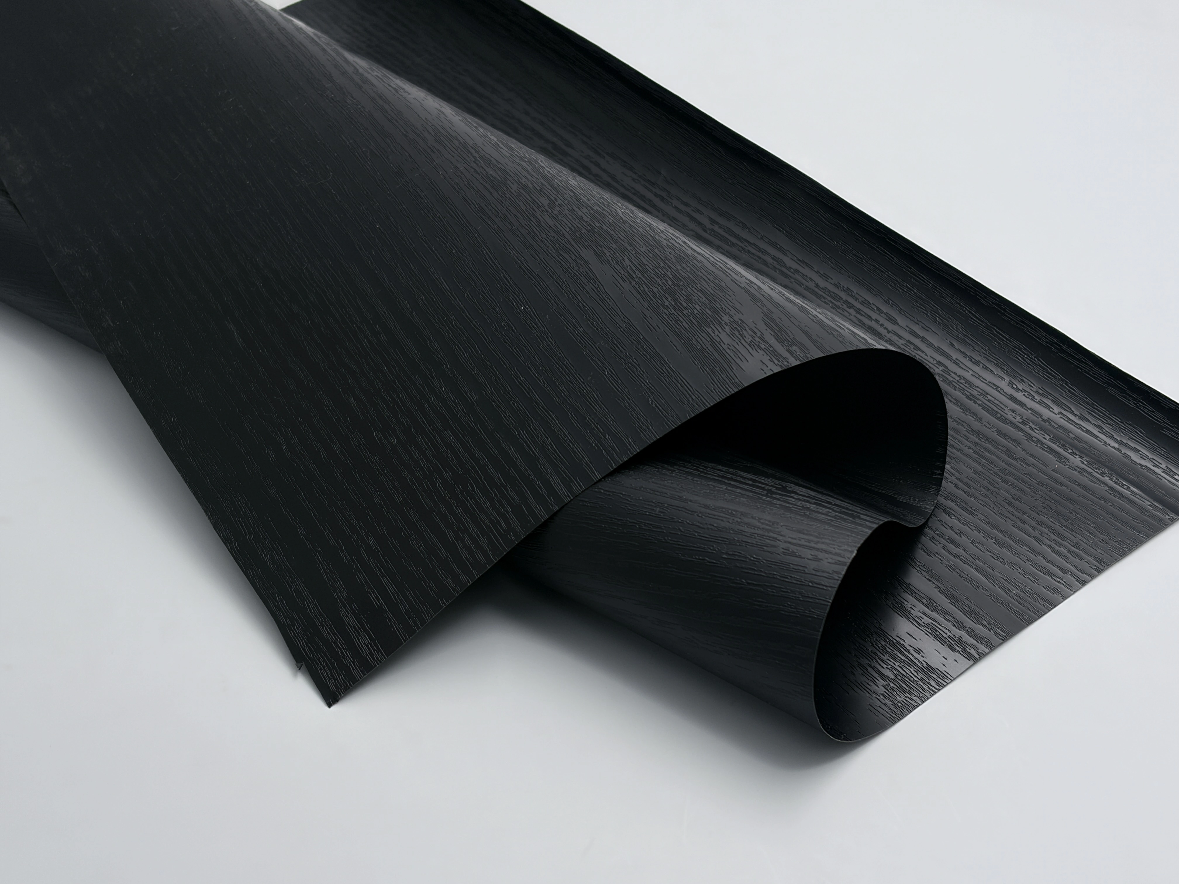 Полужесткая ПВХ-пленка с имитацией древесной текстуры для мебели 1