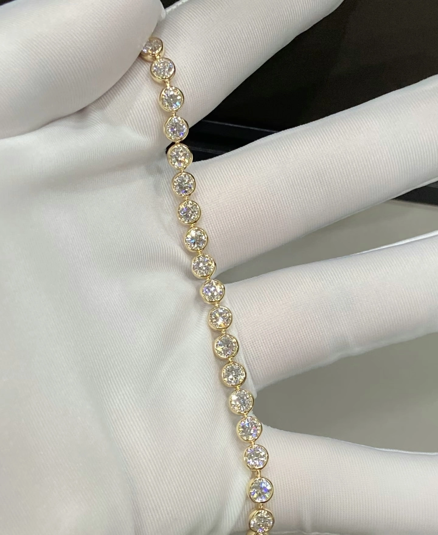Round Brilliant Cut Lab Grown Diamond set in 14K Yellow Gold Bubble Bracelet 1