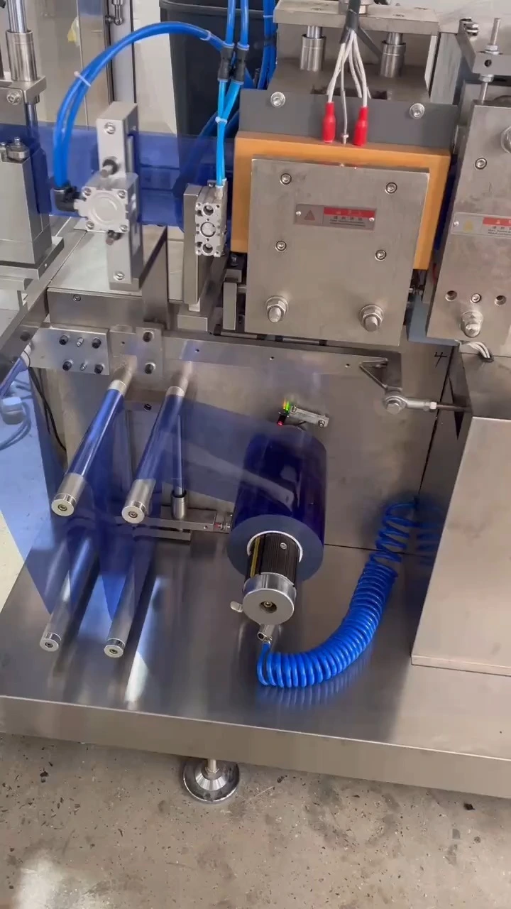 Oral Automatic Liquid Filling Sealing Machine 1
