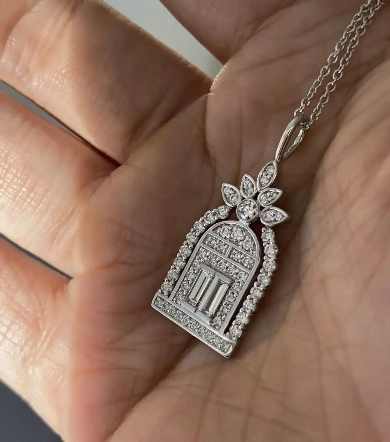 Fine Jewelry Custom 18K White Gold Special Design Lab Grown Diamond Pendant 1