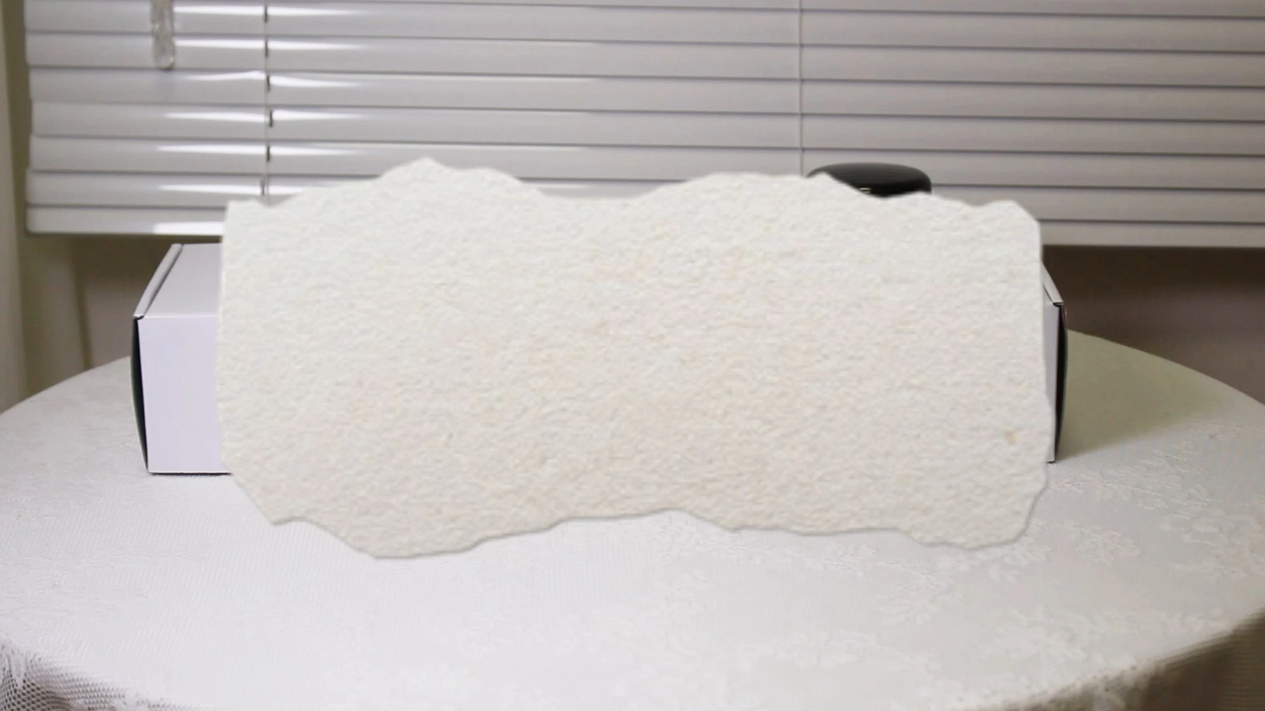 CF Custom Logo Embossed Laminated Recyclable Cosmetic Perfume Bottlo Boxes Customizable Size Shape Paperboard Box 1