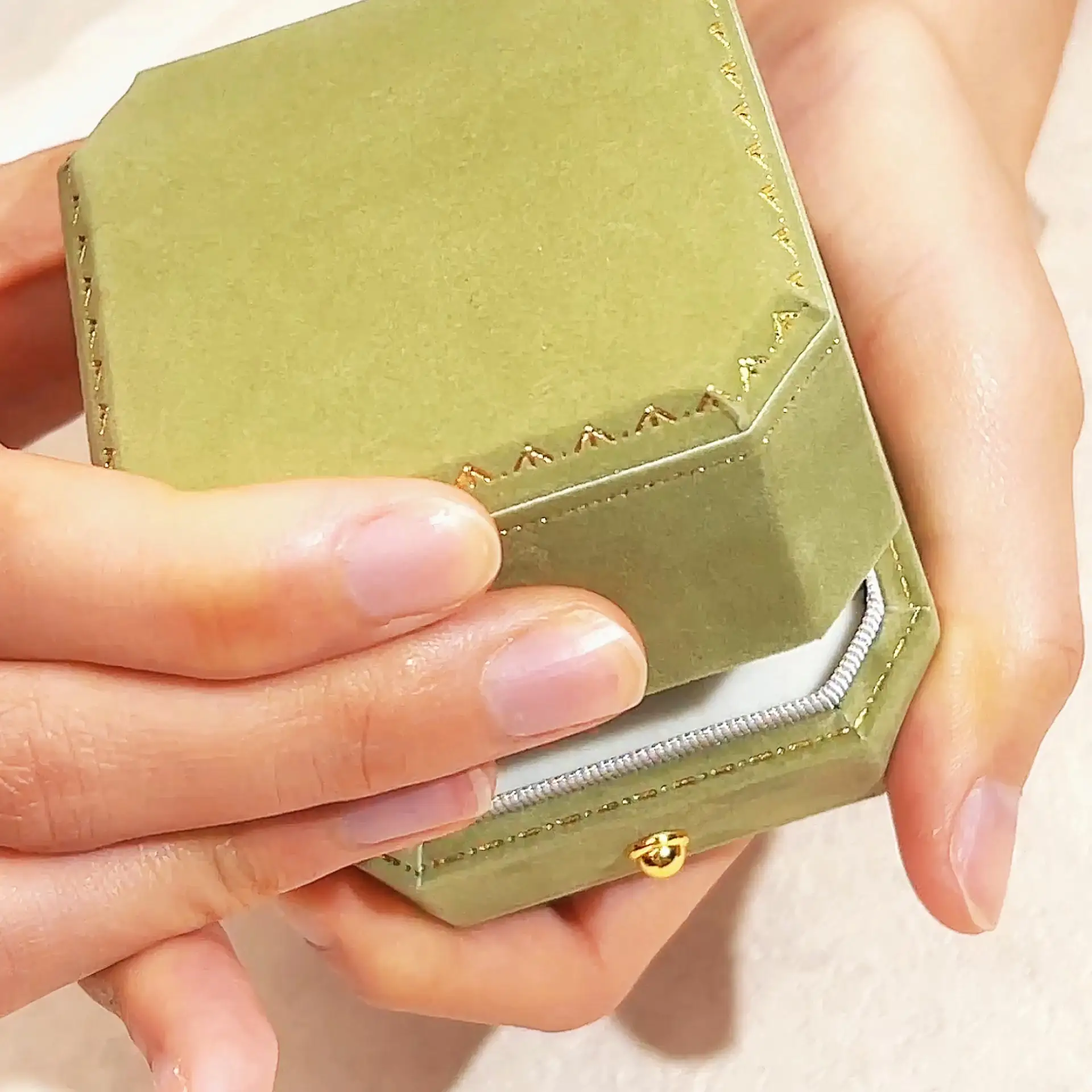 MSR-1125 18K gold Ring 3CT D VS1  Lab Grown Diamond Ring IGI Certificate Messi Jewelry 1