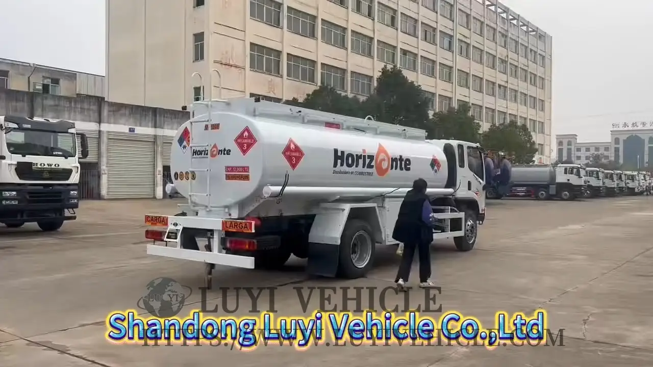 Camión cisterna multifunción de 12 m³ | LUYI 1