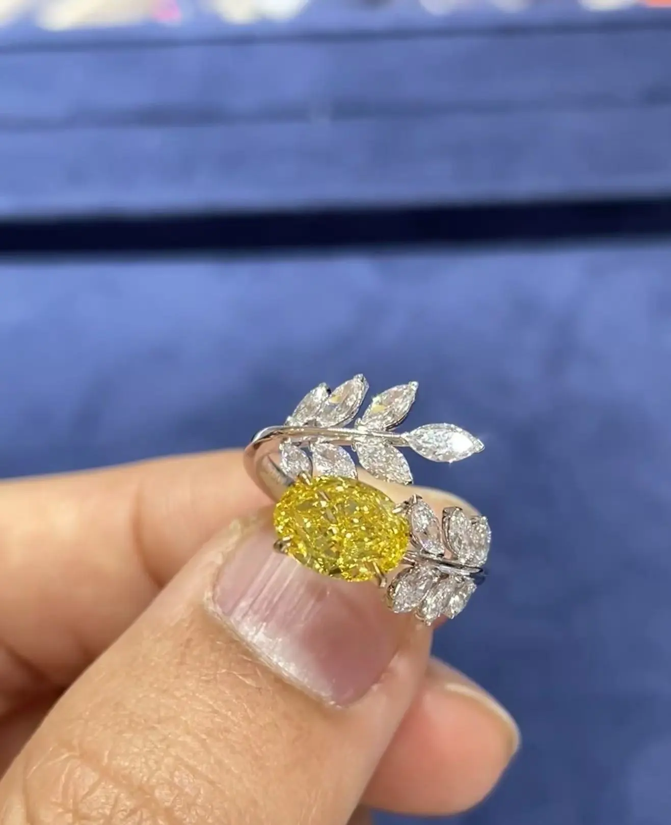 ZKZ Custom Jewelry 1.6CT Main Stone 18K White Gold Lab Grown Diamond Wedding Ring 1