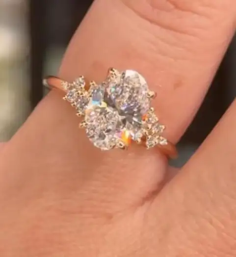 14K Oval 2CT D Vs1 Lab Diamond Ring 1