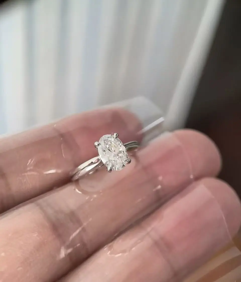 ZKZ Custom Jewelry 18K White Gold Classical Wedding Ring Lab Grown Oval Diamond Ring IGI Certified 1