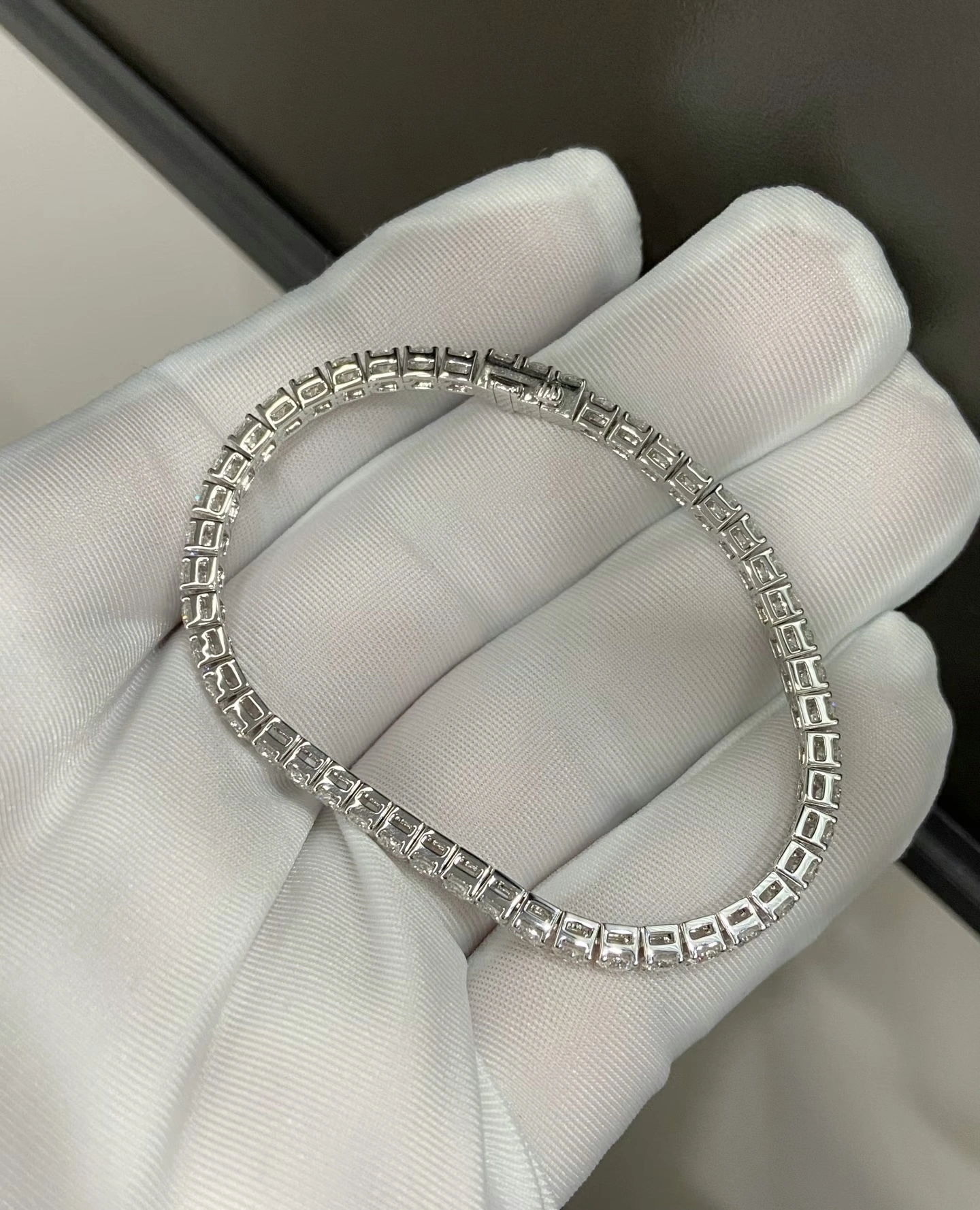 Modern Tennis Necklace – Ethically Crafted with 18K White Gold & Lab-Grown Diamonds 1