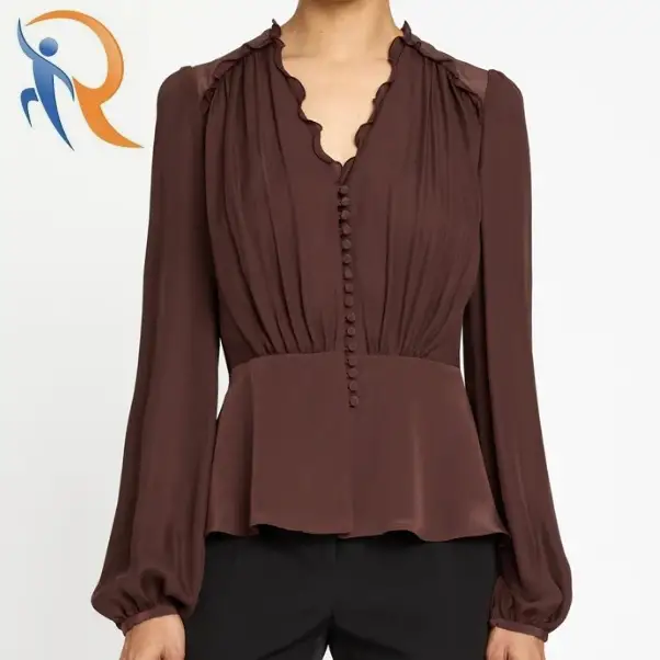 بلوزة حريرية بأكمام طويلة مكشكشة 1