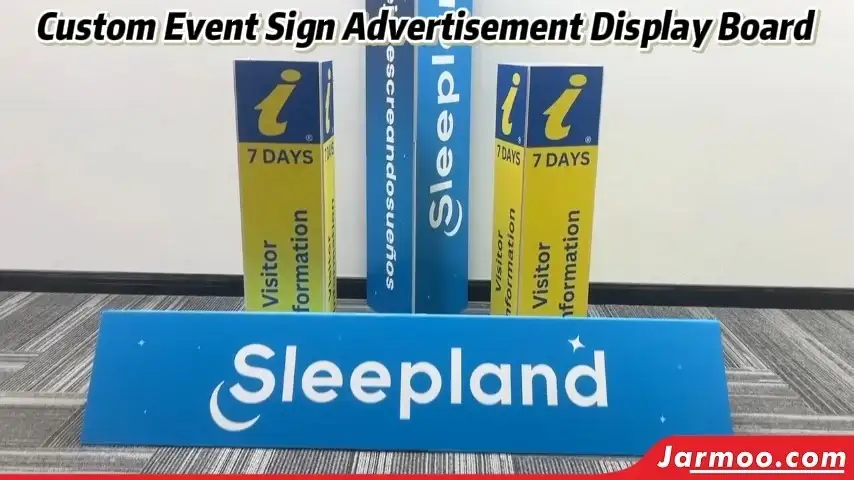 Borne triangulaire personnalisée en carton ondulé pour stand d'exposition publicitaire 1