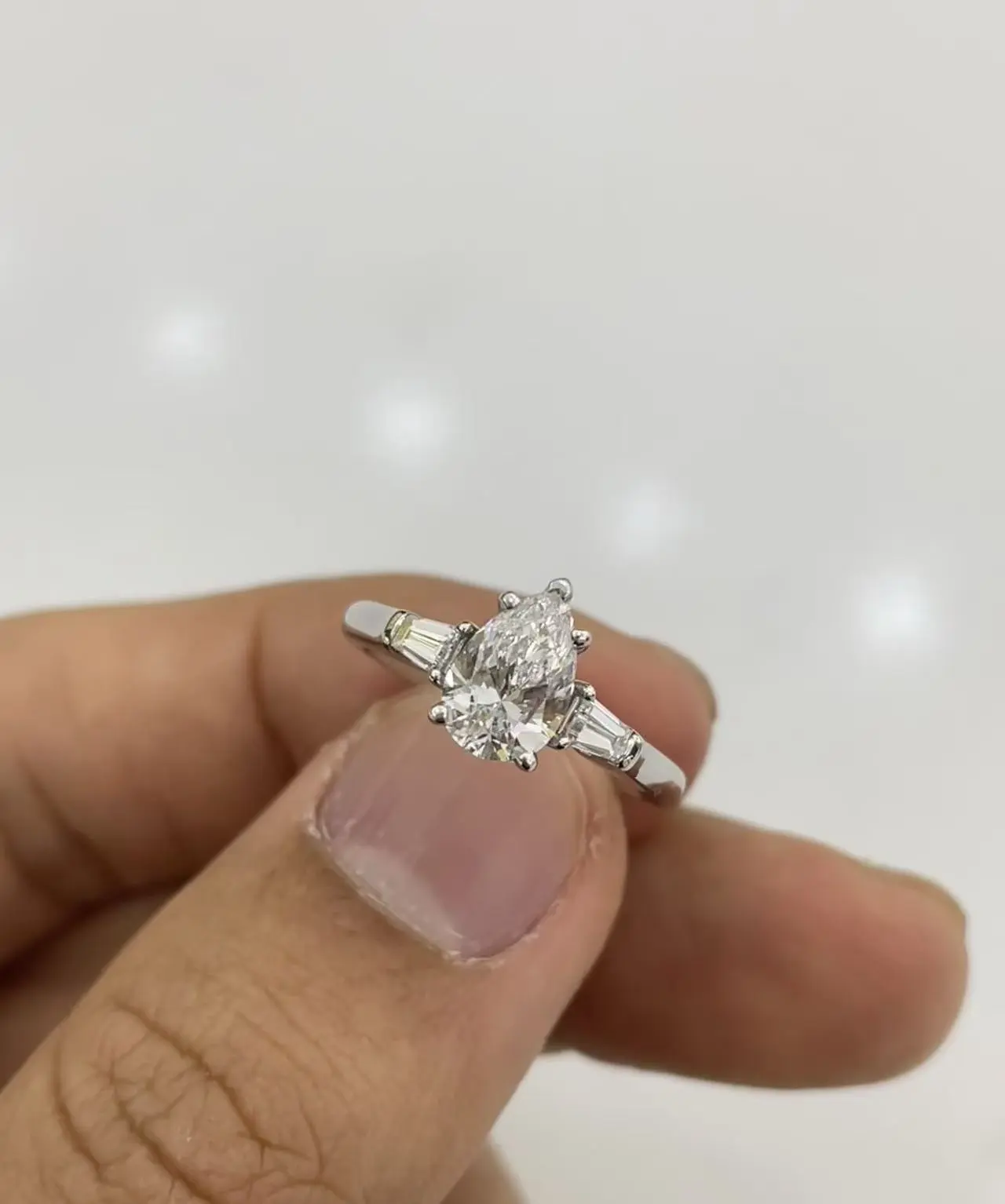 ZKZ Custom Jewelry 18K White Gold Lab Grown Pear Diamond Ring IGI Ceertified 1