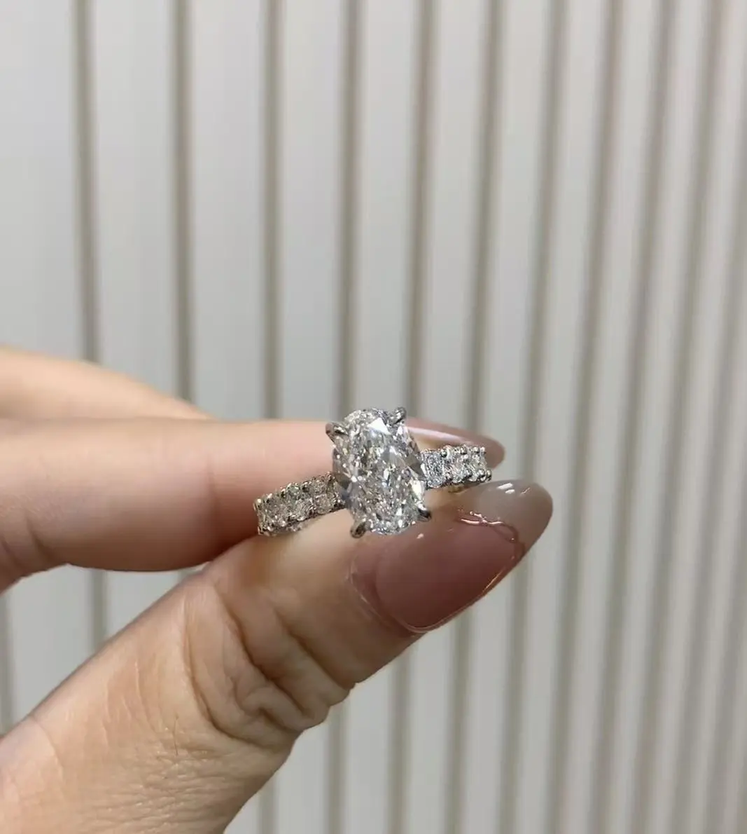 ZKZ Custom Jewelry Classical 2.5CT D VVS 18K White Gold Full Diamond Luxury Setting  For Women Girls 1