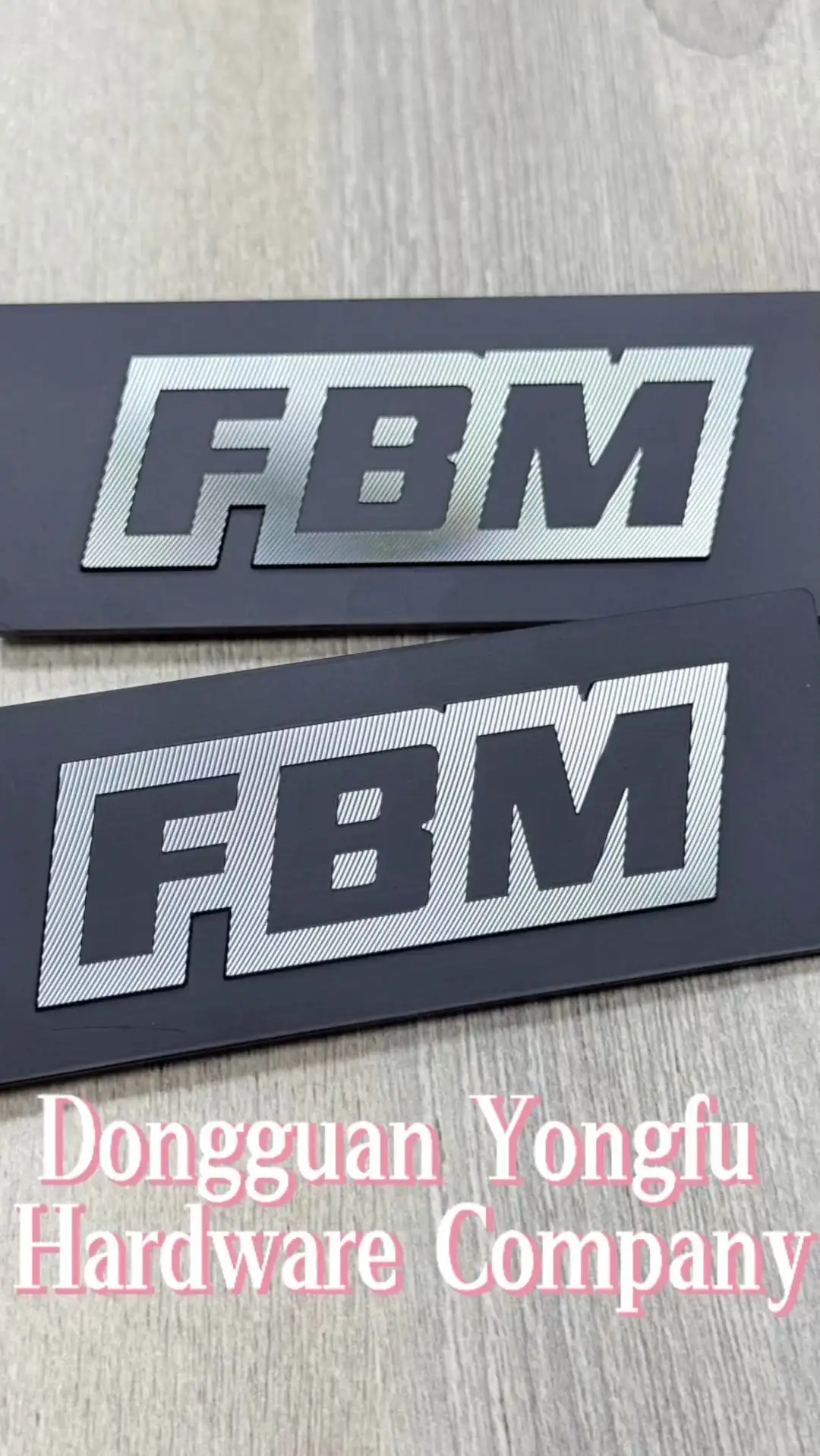 Placas de identificación de aluminio personalizadas de alta calidad al por mayor, logotipo personalizado, grabado de diamante, efecto tridimensional. 1