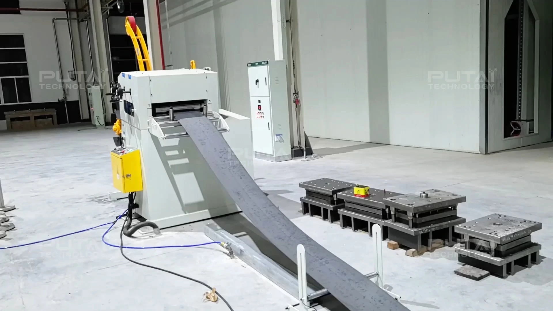 Putai Heavy Duty Pallet Storage Upright Forming Machinery Shelf Beam Rack Roll Forming Machine 1