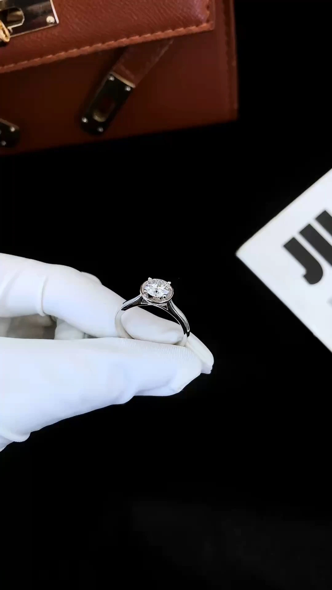 0.84 Carat Lab Diamond Engagement Ring,18K White Gold , DEF Color VVS Clarity, for Wedding Anniversary Promise Ring 1