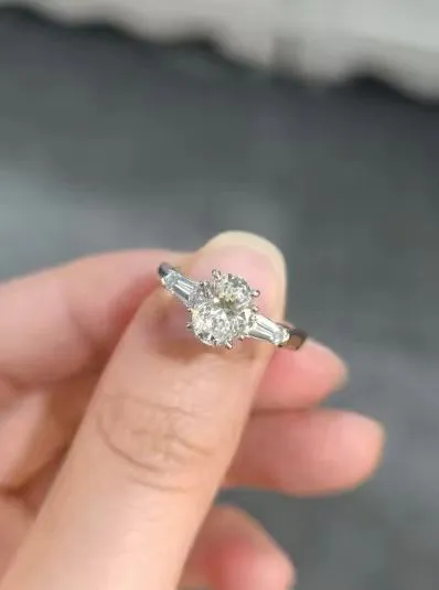 1.13Ct 18K White Gold Trilogy Engagement Ring Oval Lab Diamond Flawless Fine Jewellery 1