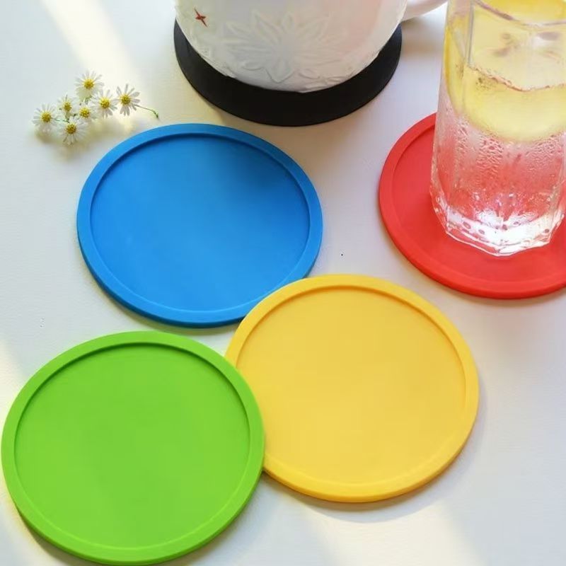 Juego de posavasos de silicona personalizados, resistentes al calor y antideslizantes. Forma y logotipo personalizados. Ideales para regalar. 3