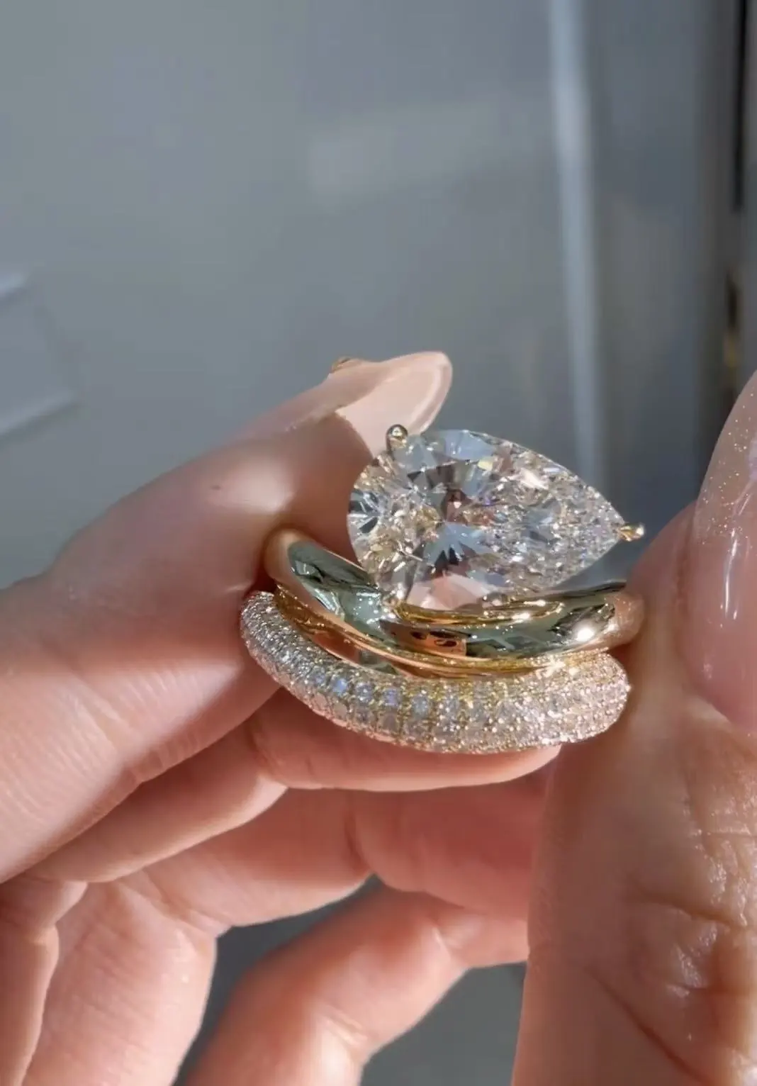 ZKZ Custom Jewelry 18K White Gold 3CT Lab Grown Pear Diamond Ring For Engagement 1