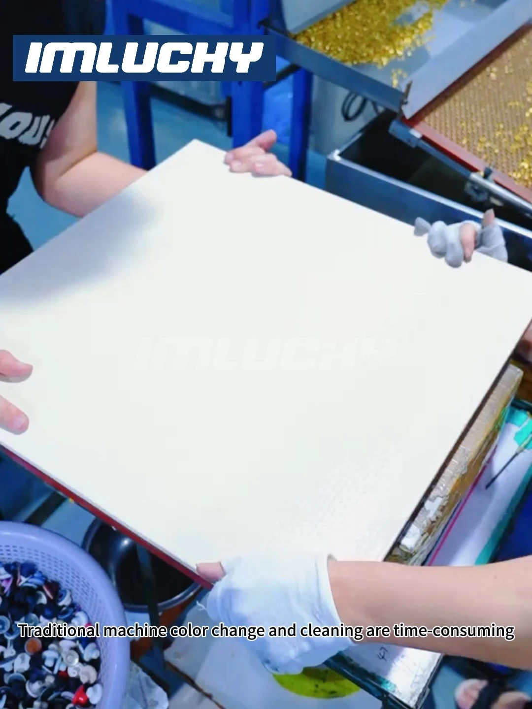 Automatic spraying machine with automatic color changing 1