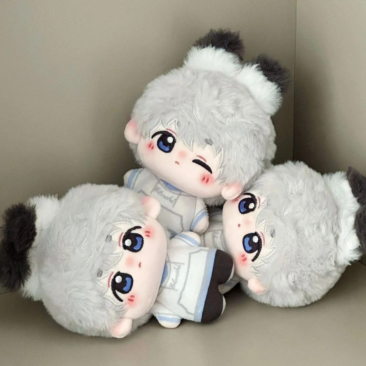 Love and Deep Space Shen Xinghui Plush Doll 10cm Cute Arctic Rabbit Star Body Keychain, Fan-Made Stuffed Toy, Ideal for Collection & Bag Decoration 1