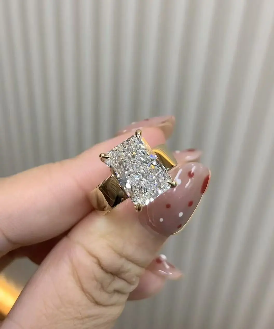 18K Yellow Gold Fancy Shaped Radiant Cut Lab Grown Diamond Engagement Ring With IGI Certified 1