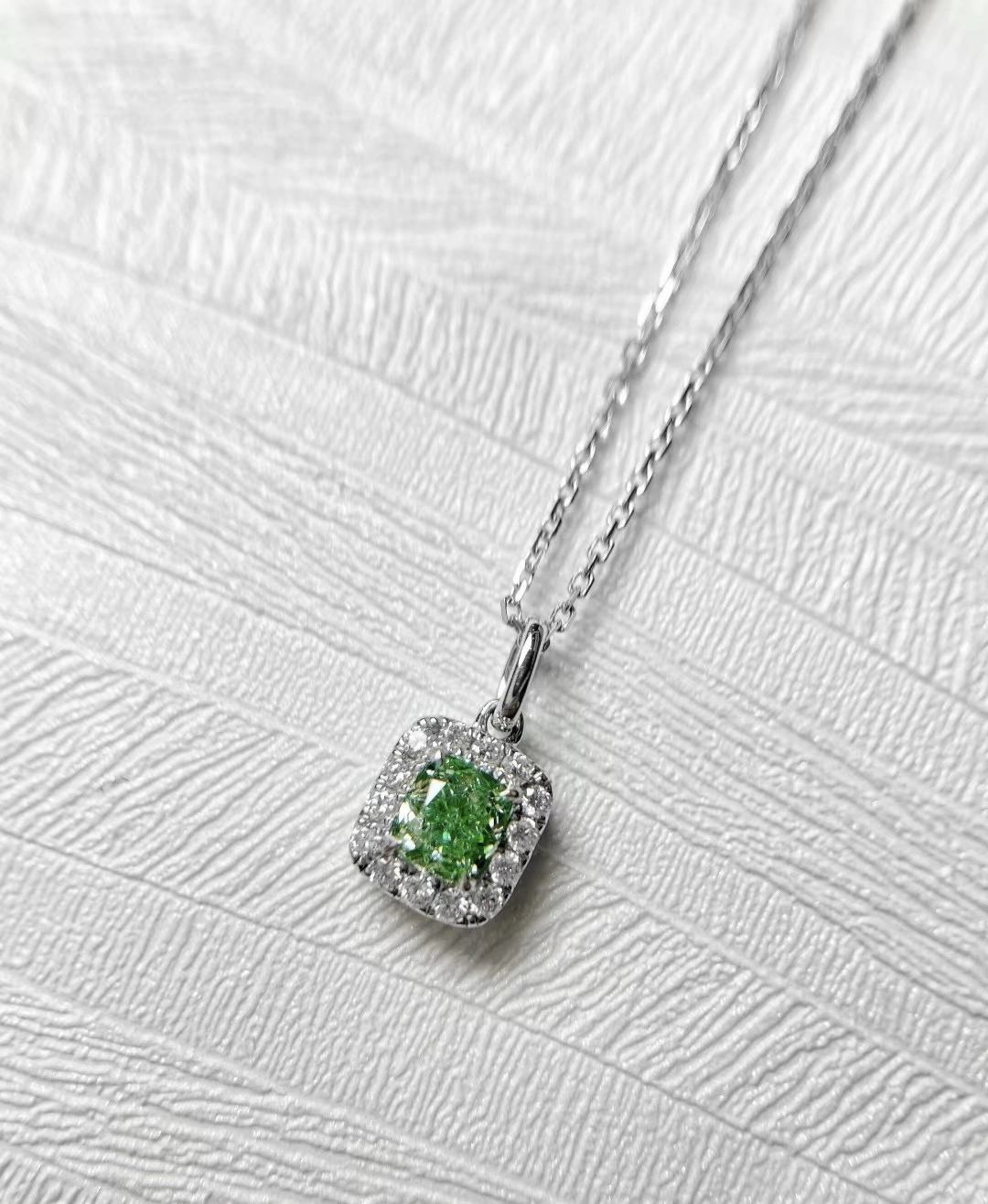 Sparkling Halo Design: 18K White Gold Necklace with Green Radiant Cut Lab Diamond Center Stone 1