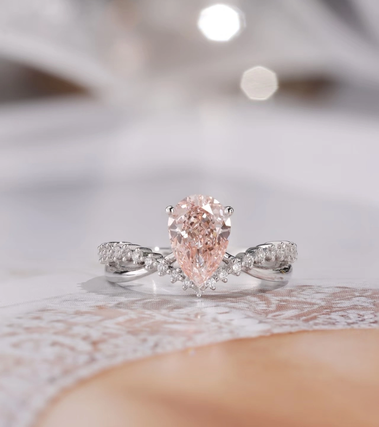 Dreamy Pink Sparkle – 18K Gold Pear Lab Grown Diamond Ring 1
