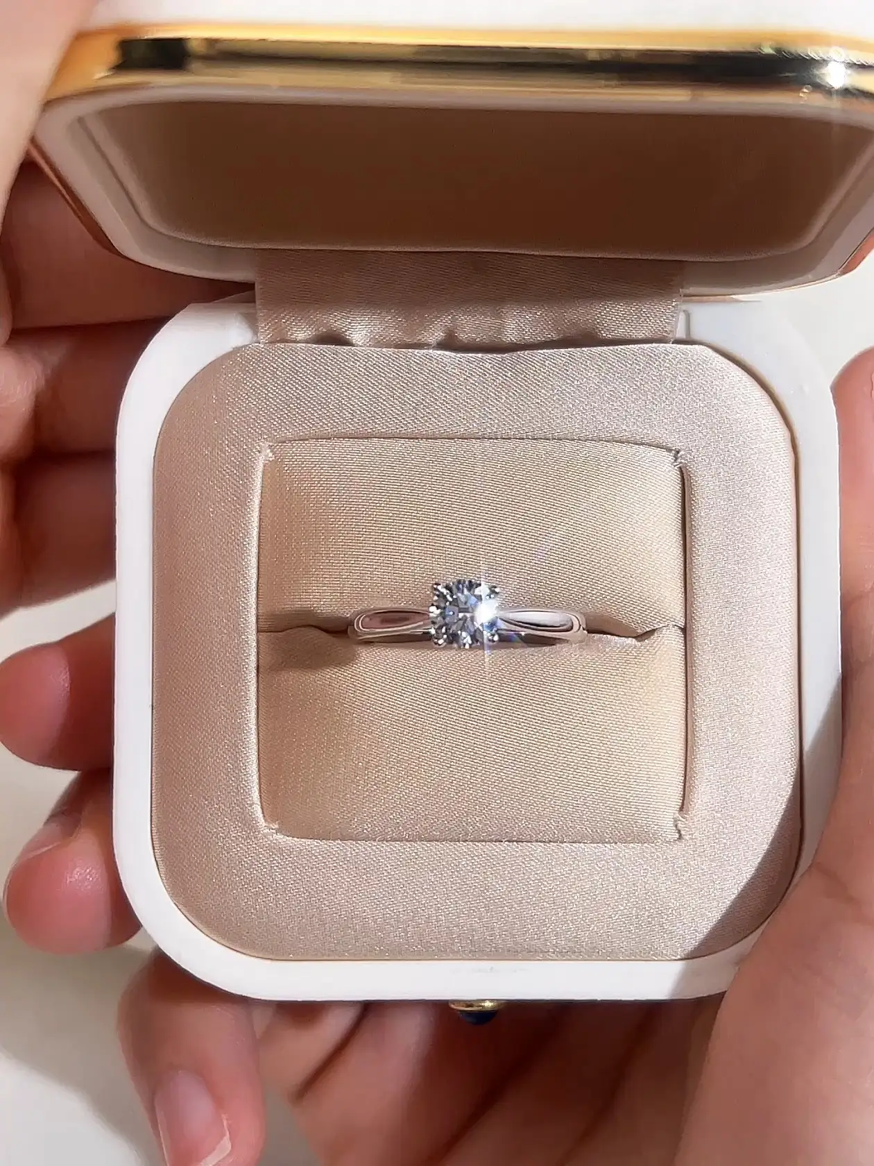 MSR-2092 1.98g Classic Four-Prong Lab-Grown Diamond Engagement Ring | 925 Silver Twist Band Solitaire 1