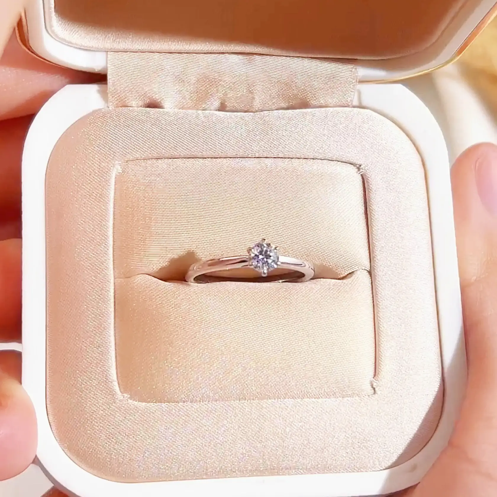 MSR-2122 0.264CT 1.3g Classic Six-Prong Lab-Grown Diamond Engagement Ring 925 Sterling Silver 1