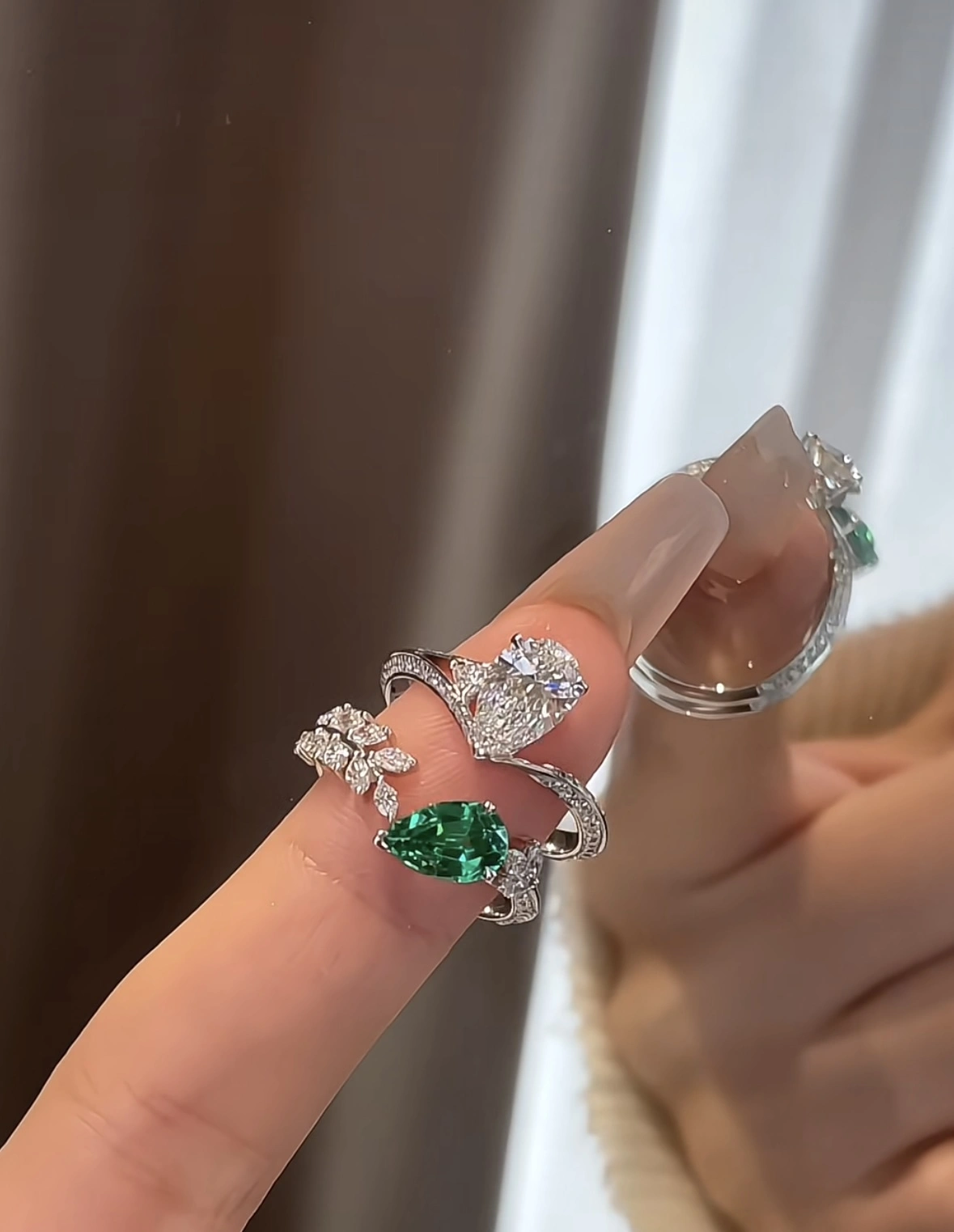 18K White Gold Custom Lab Grown Diamond Ring 1.5ct Pear Customized Ring With Side Wedding Band VVS With IGI Certification 1