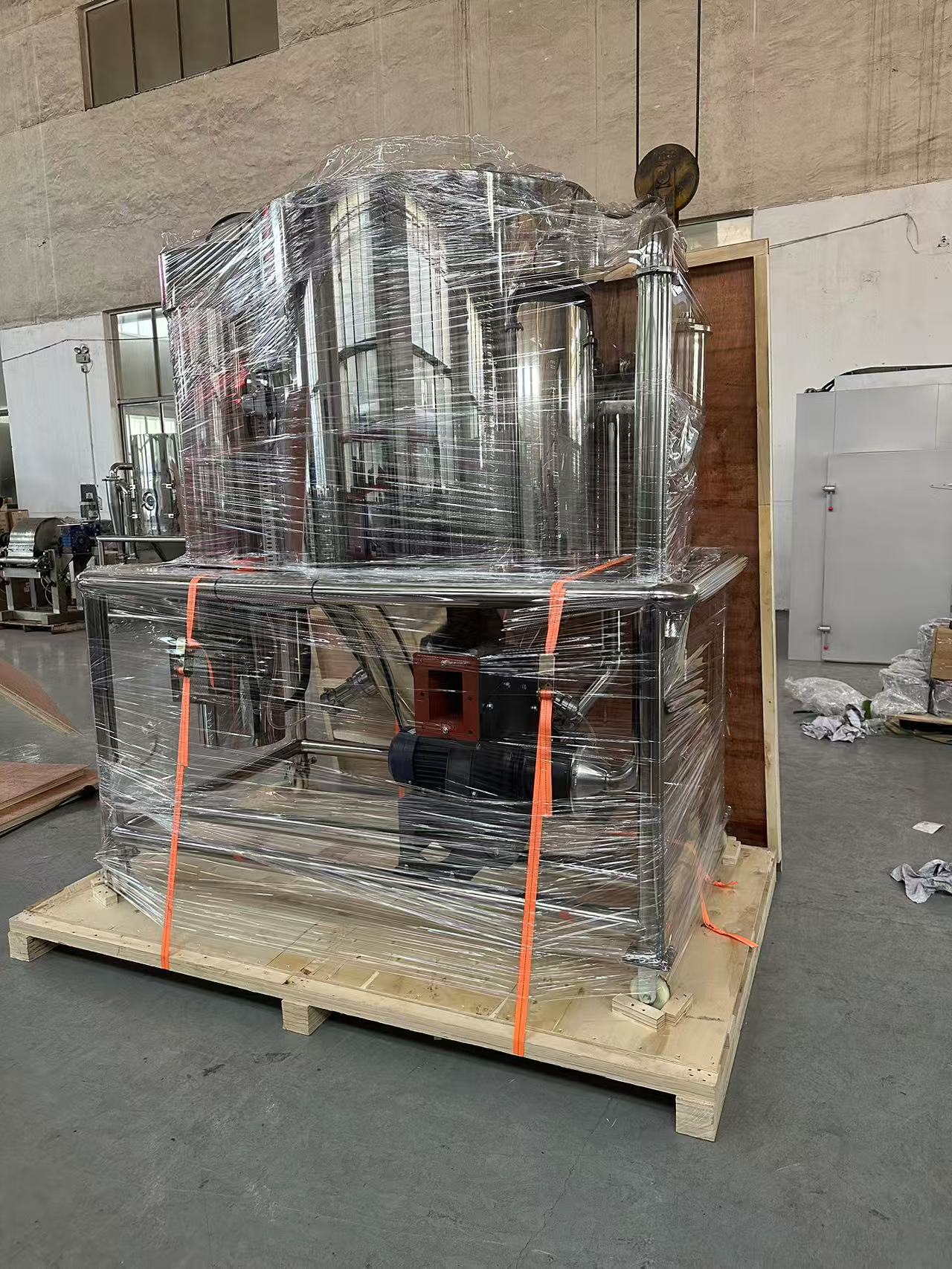 High speed centrifugal spray dryer 