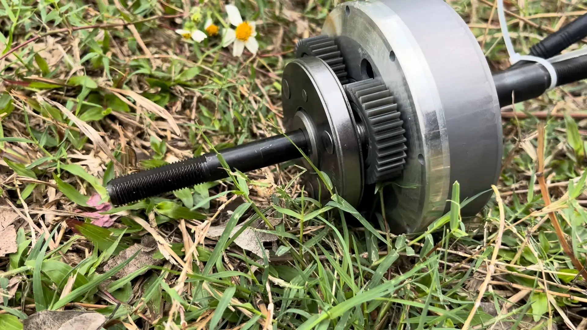 OUXI V8 Electric Bike Accessories 500W Rear Hub Motor Kit Black Plug Motor Line on the Left Side for OUXI V8 Fat Bike-OXV8-40D 1