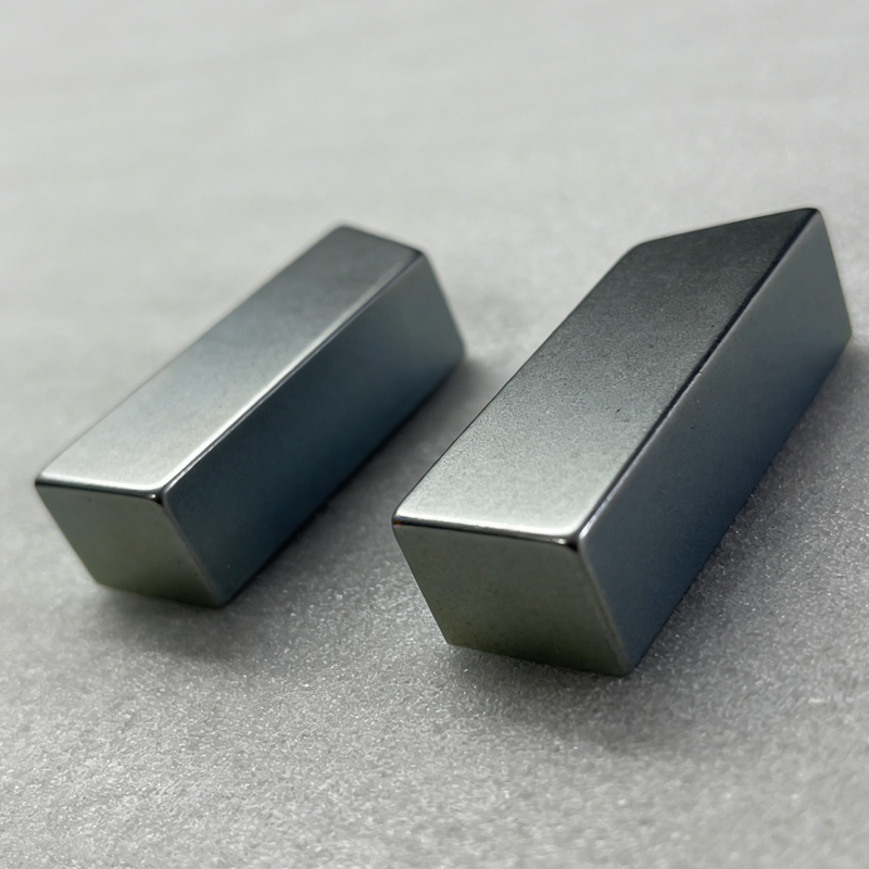 SM-03152033  Trapezoidal Neodymium Ndfeb Magnet coated Zn 4